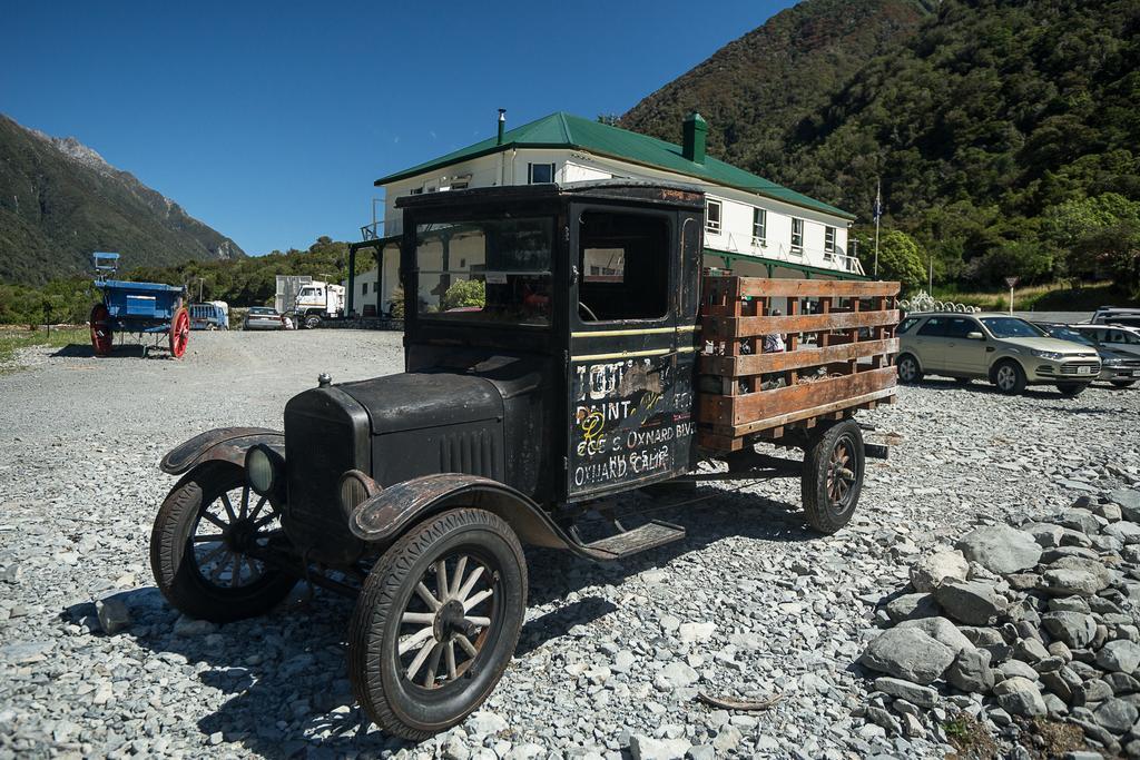 Otira Stagecoach Hotel Екстериор снимка