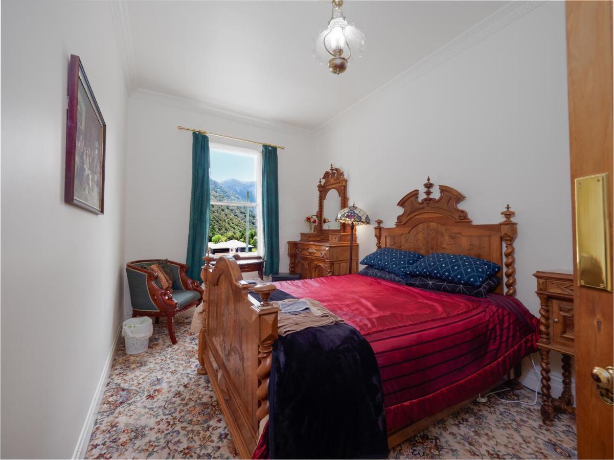 Otira Stagecoach Hotel Екстериор снимка